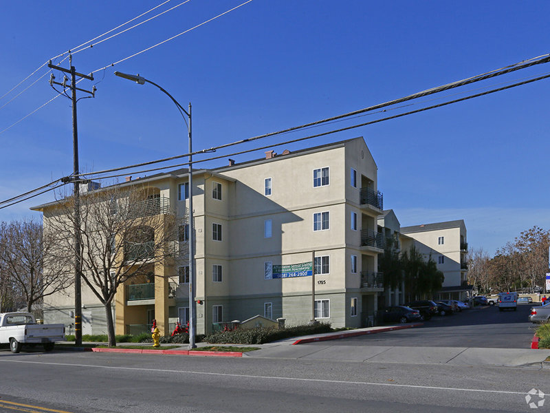 Summercrest Villas Apartments in San Jose, CA