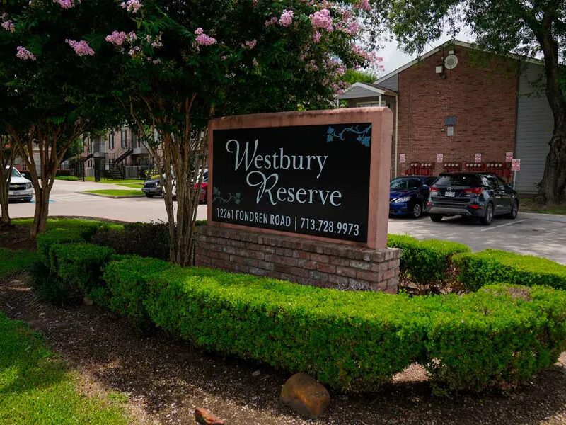 Westbury Reserve Apartments in Houston, TX