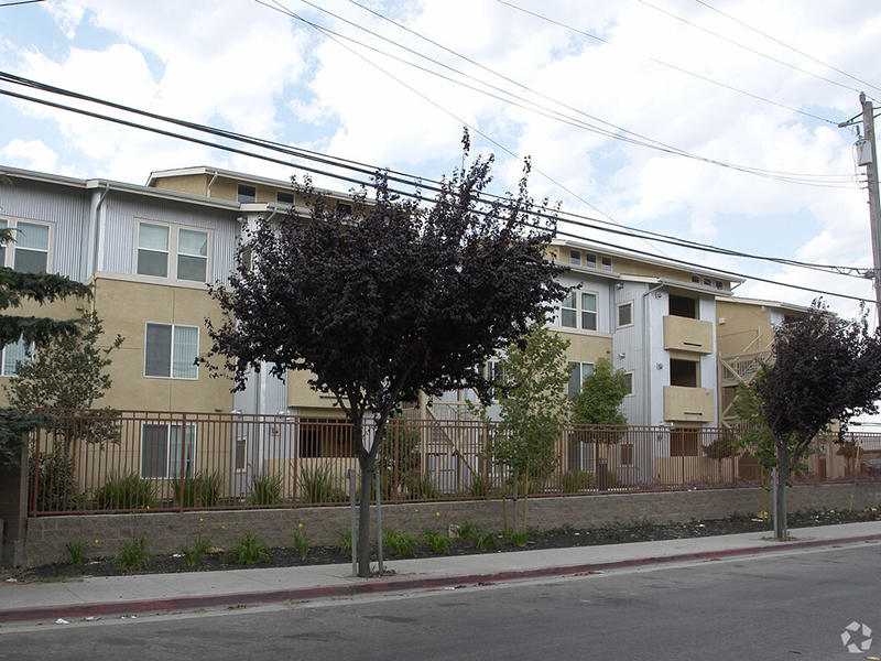 El Paseo Family Apartments in San Pablo, CA