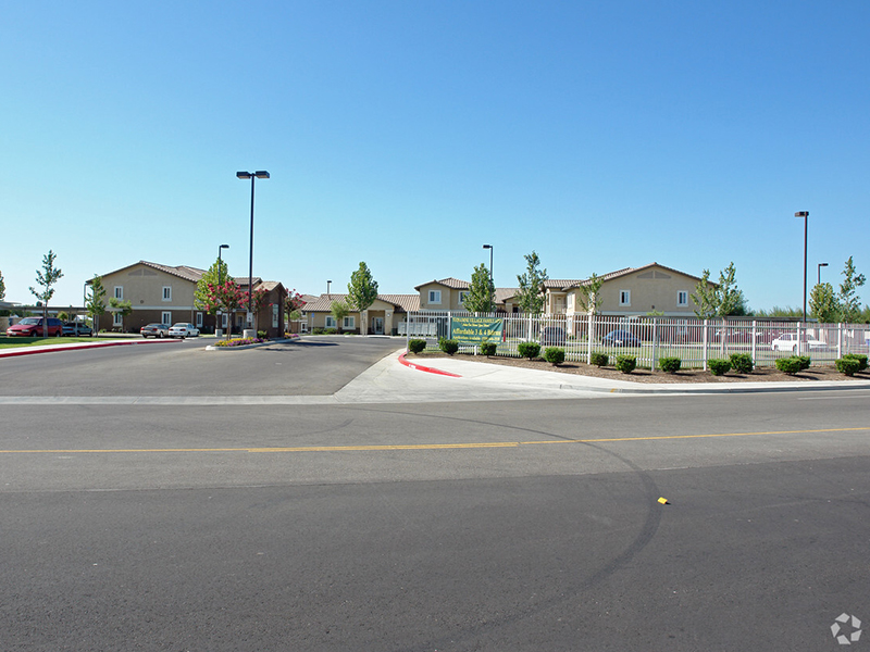 Tuolumne Village Apartments in Parlier, CA